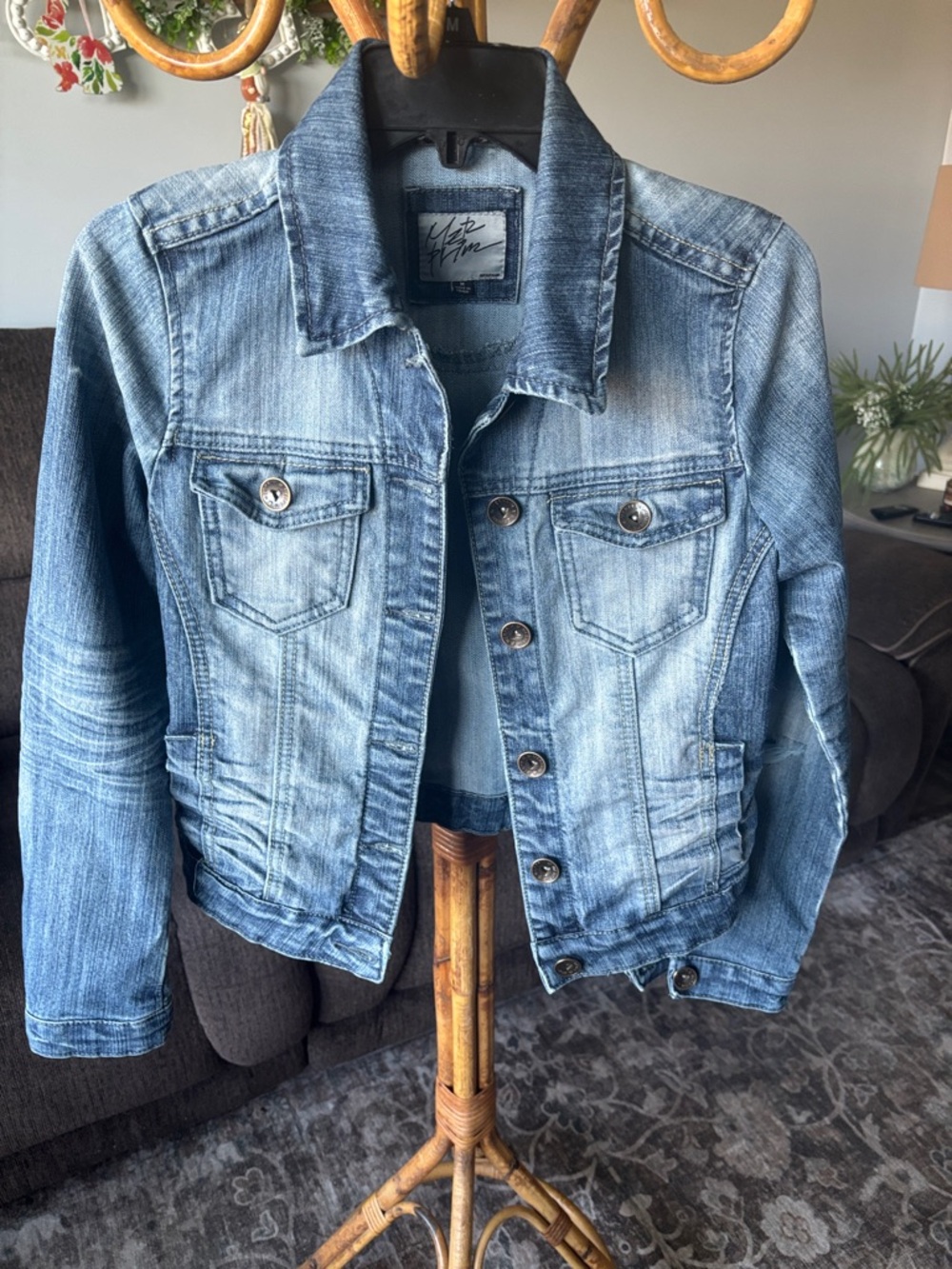 Casual Light Blue Denim Jacket for Women